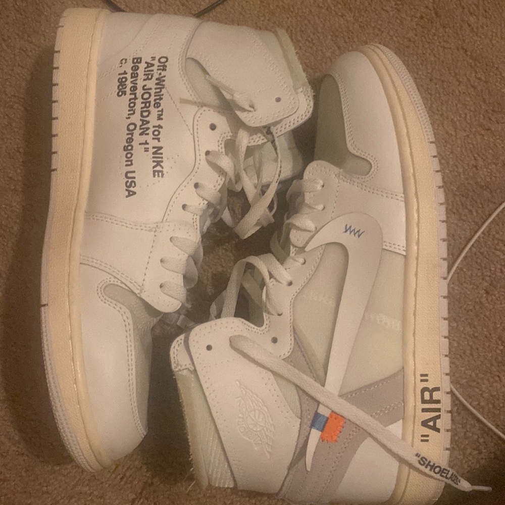 Off white Jordan 1